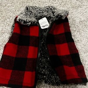 Cracker Barrel Red and Black Vest with Fleece Lining